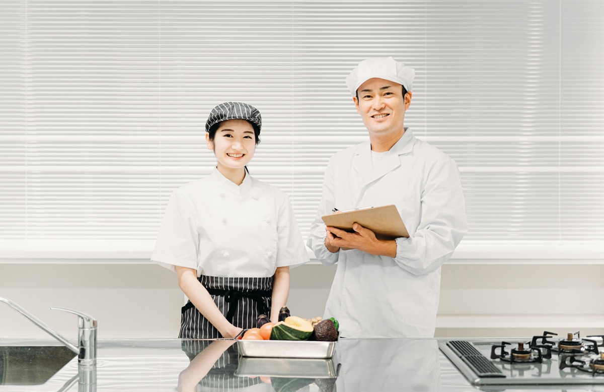 【経験者限定・週2日～OK！6時～15勤務／残業なし】高齢者施設の調理スタッフ